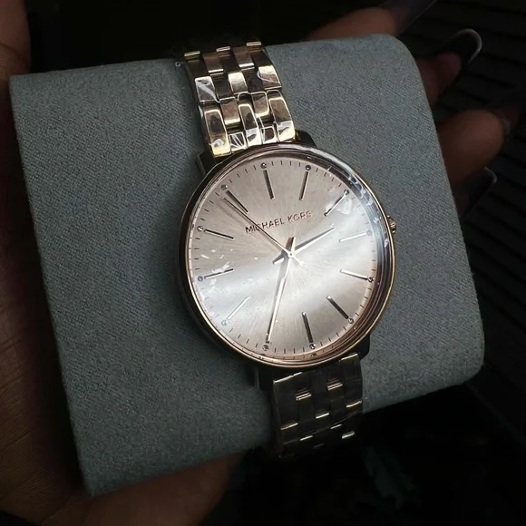 Michael Kors | Accessories | Michael Kors Womens Pyper  display picture 3